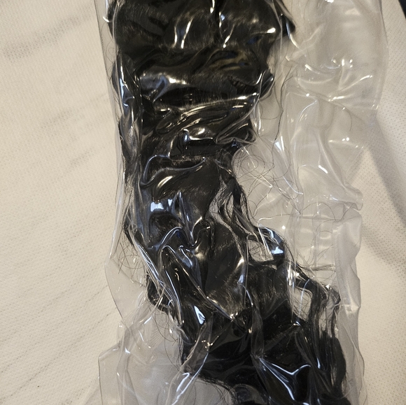 Hair - Picture 5 of 5